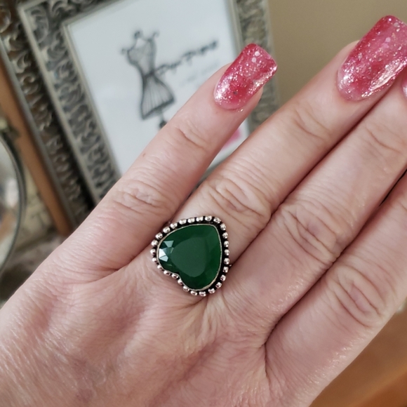 UNIQUE Genuine green onyx silver heart ring 925 Artisan Made - Picture 2 of 3
